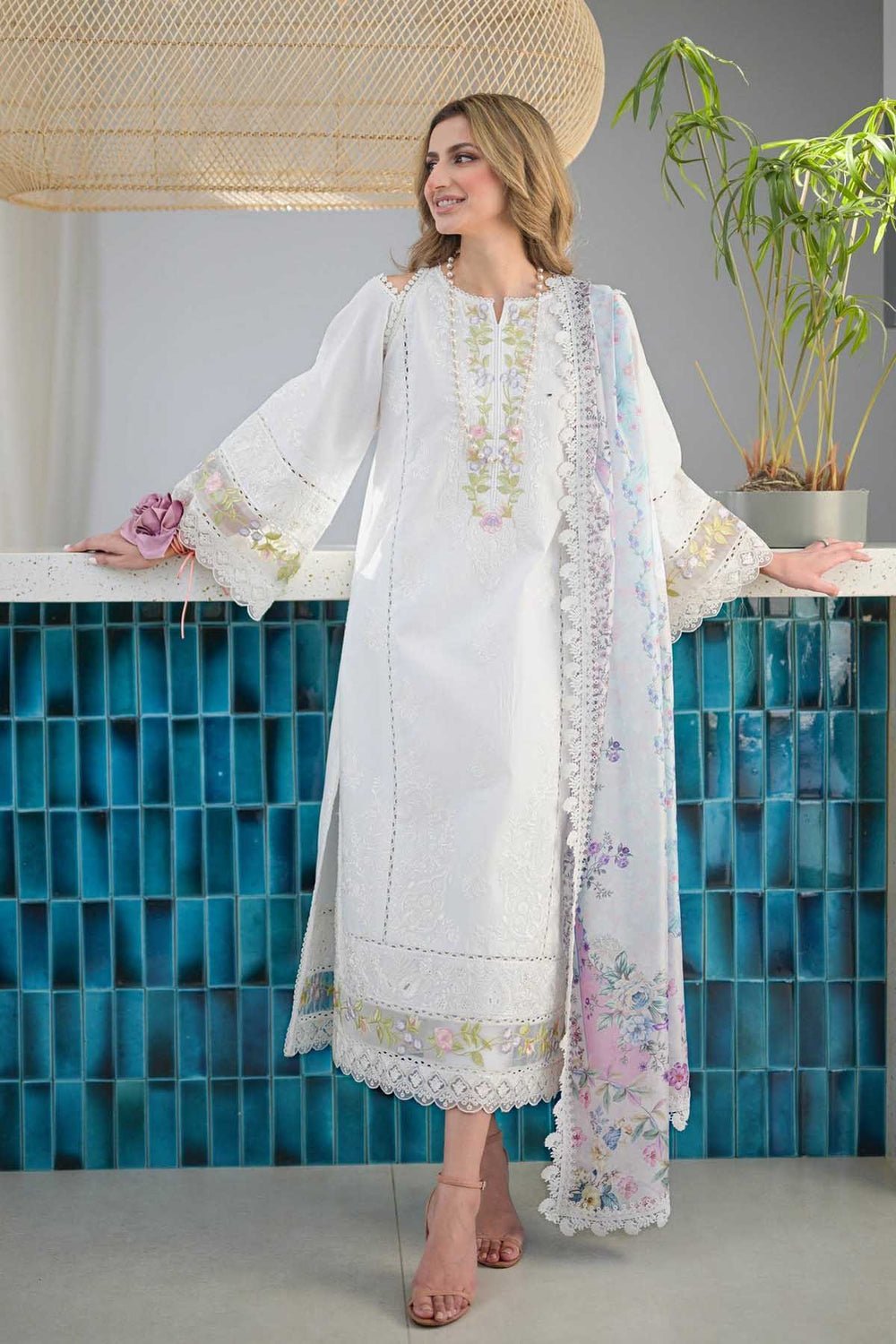 Women's Unstitched Embroidered Lawn 3-Piece Suit - White Floral